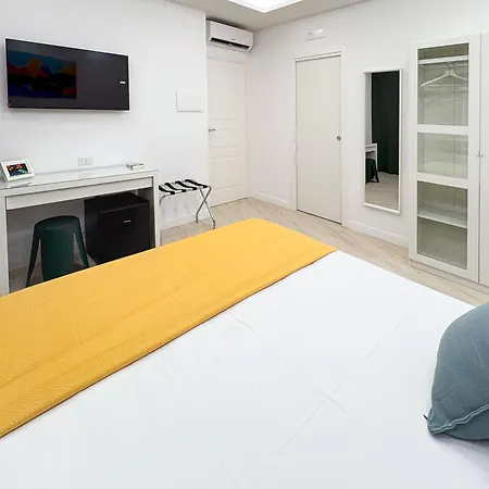 Amicol Неаполь