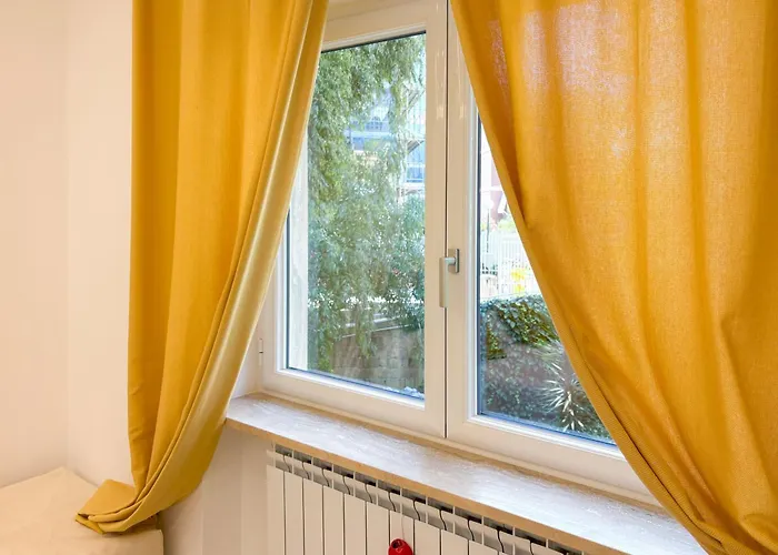 Amicol Bed & Breakfast 4*