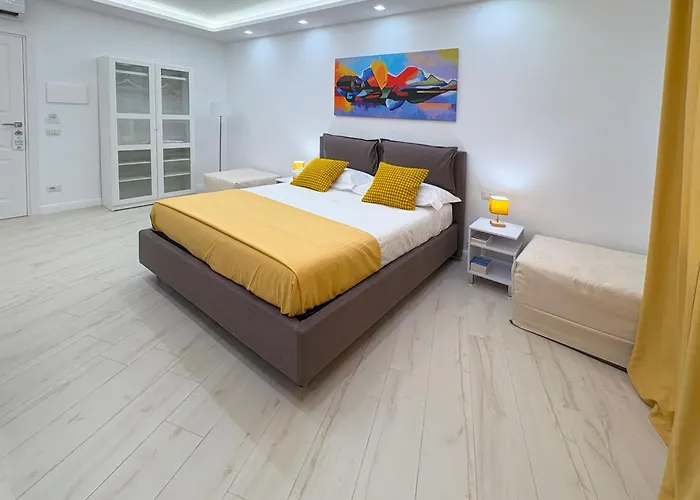 Amicol Bed & Breakfast 4*