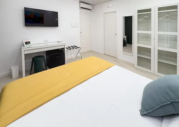 Amicol Bed & Breakfast 4*